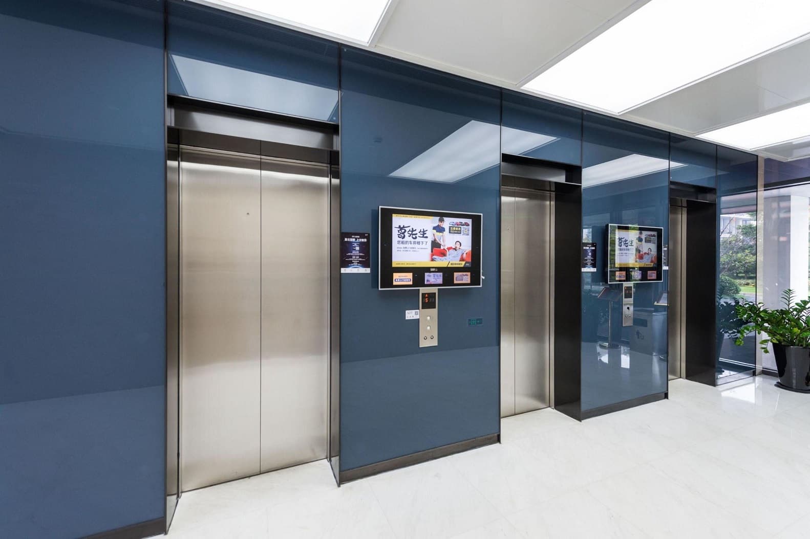 电梯厅
